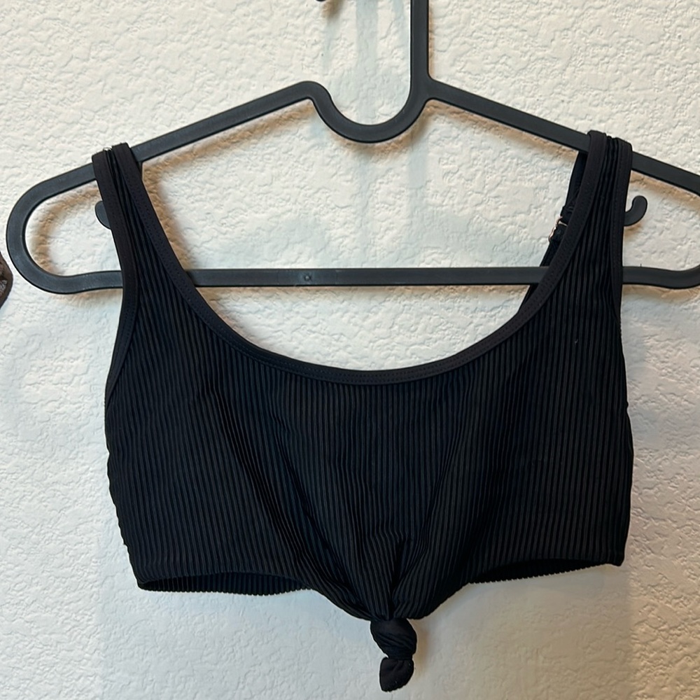 Frankie’s Bikinis Greer Knot Bikini Top